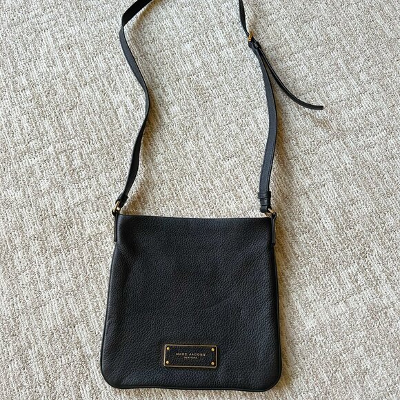 Marc Jacobs Leather Crossbody Bag - Picture 1 of 3